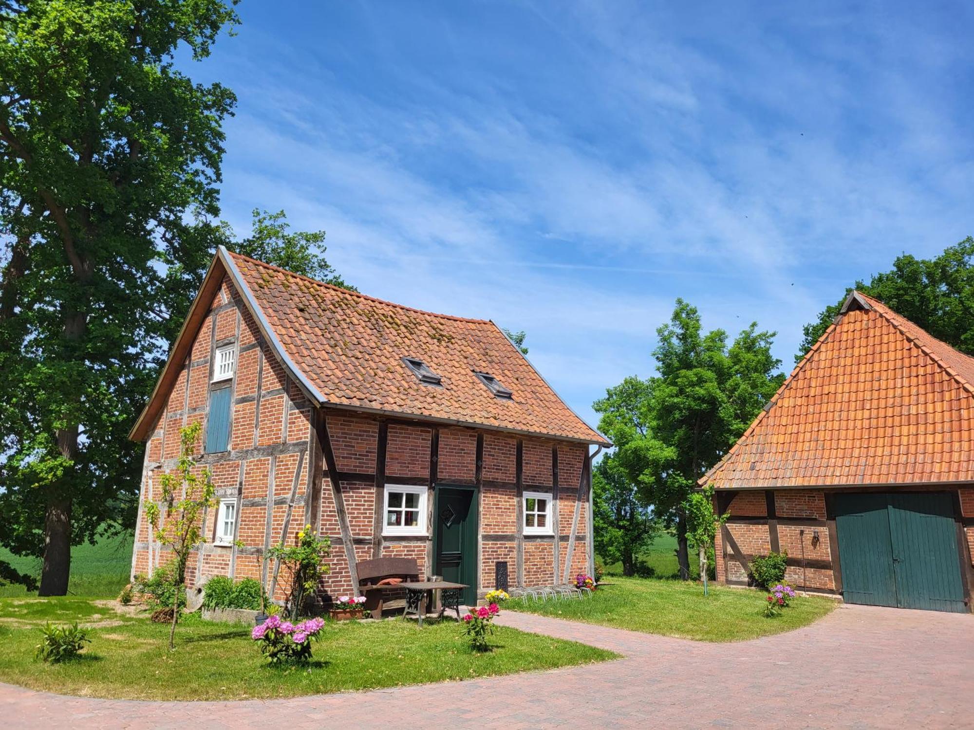 Altes Backhaus Bauernhof Vogel Apartment Rohrsen Ngoại thất bức ảnh